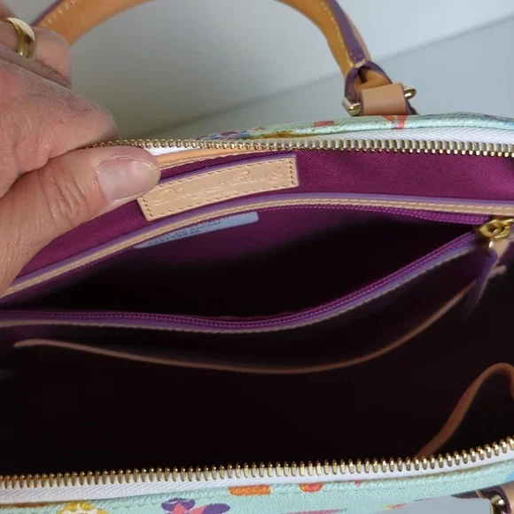 Dooney and Bourke Disney Epcot Flower and Garden NWT purse with straps Mickey - Picture 7 of 15